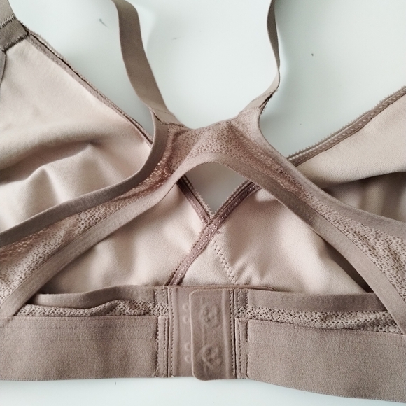 Lululemon Awake to Lace Bra Size 36A Soft Sand / Crepe Mesh W2AQVS 2019 Gym Yoga - Picture 6 of 8
